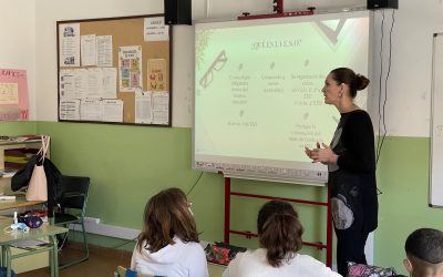 Visita del Instituto a los alumnos de 6º curso de Primaria